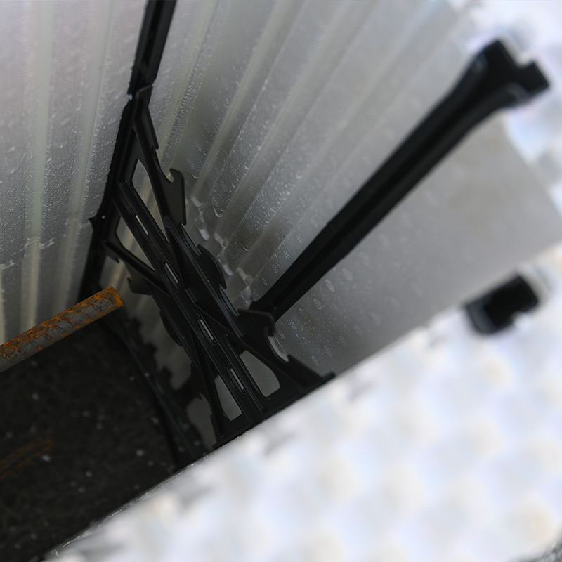 Découvrez notre blocs closoirs 4'' (10,2cm), 6'' (15,2cm) et 8'' (20,3cm) coffrage isolant integraspec®. Le blocs closoirs 4'' (10,2cm), 6'' (15,2cm) et 8'' (20,3cm) coffrage isolant integraspec® un l'un de nos produits certifiés par les normes environnementales du Canada afin d'offrir un confort inégal.
